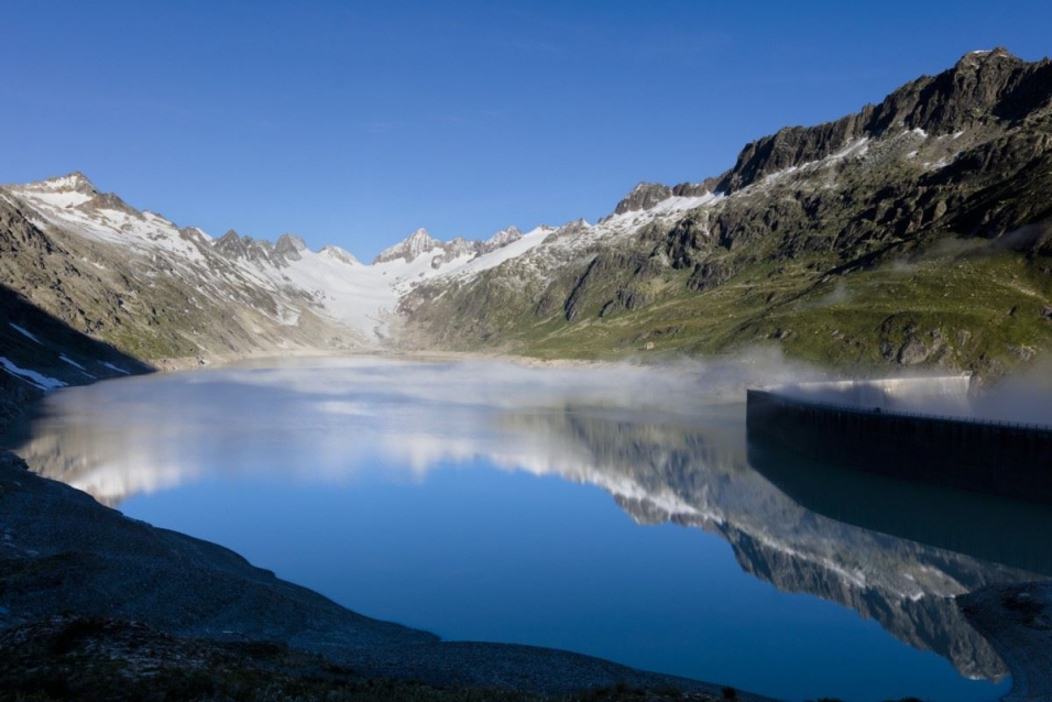 Oberaarsee mit Oberaarjoch und Oberaarhorn, CH