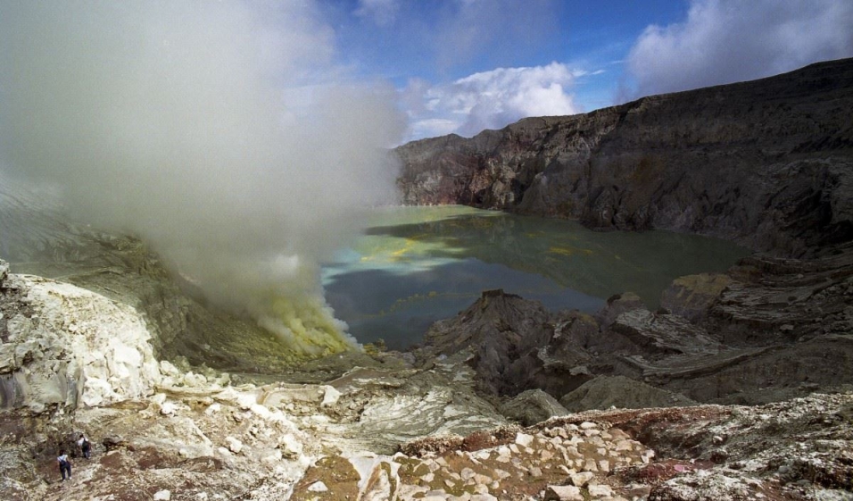 Kawah Ijen, größter Säuresee der Erde, ID